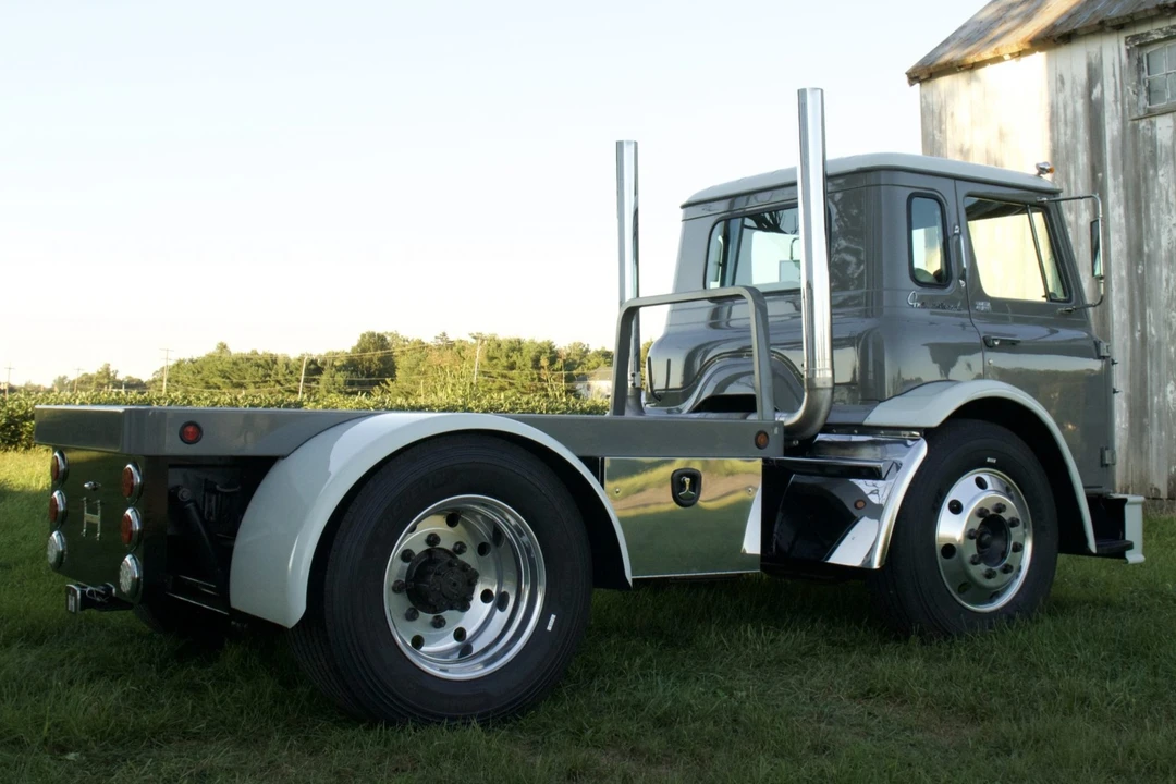 1969 International Harvester Loadstar - Image 9 of 31