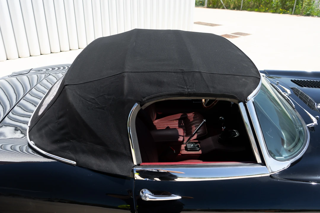 1969 Jaguar E-Type Series 2 - Image 22 of 31