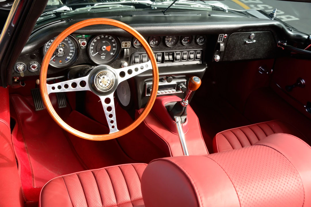 1969 Jaguar E-Type Series 2 - Image 2 of 31