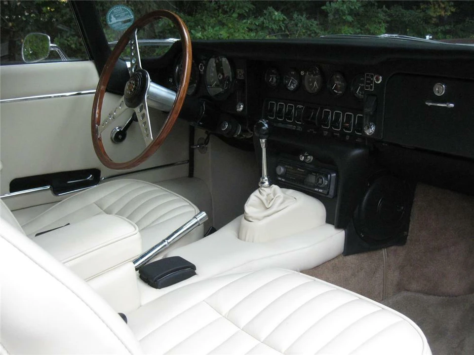 1969 Jaguar E-Type Series 2 - Image 3 of 4