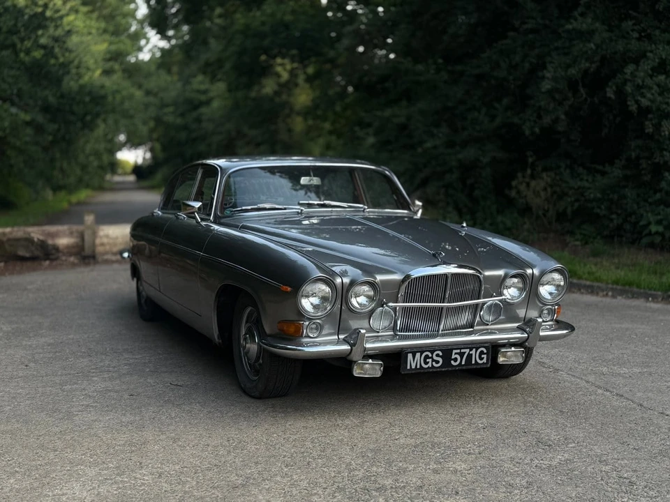 1969 Jaguar Mark X - Image 8 of 30