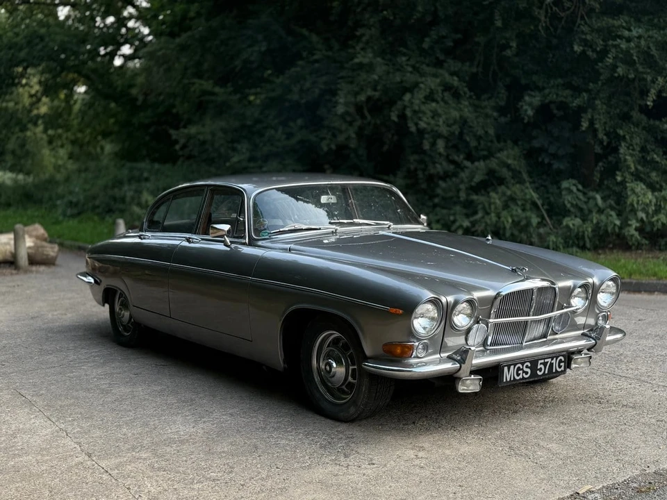 1969 Jaguar Mark X - Image 11 of 30