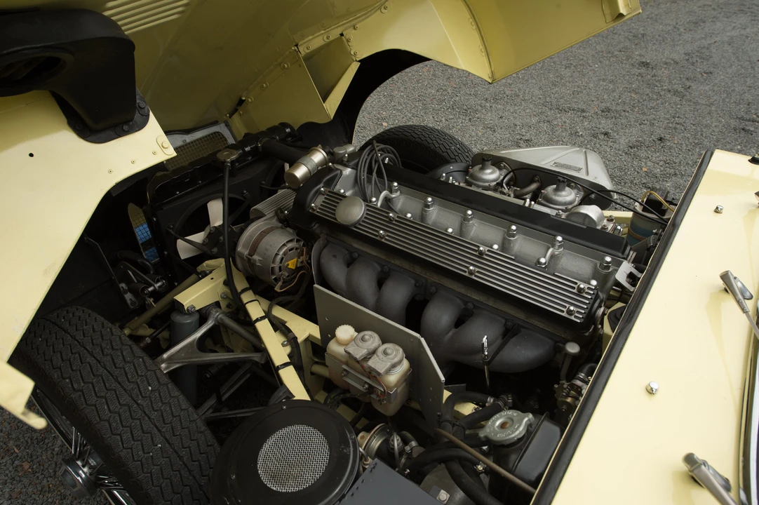 1969 Jaguar E-Type Series 2 - Image 18 of 31