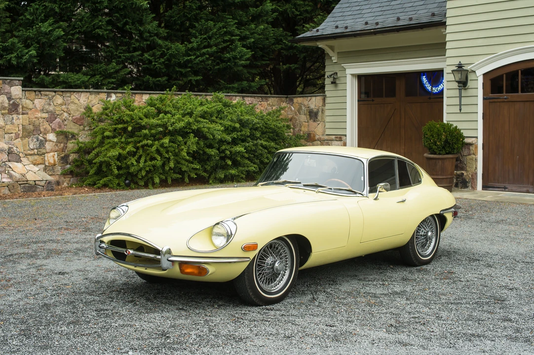1969 Jaguar E-Type Series 2 - Image 2 of 31