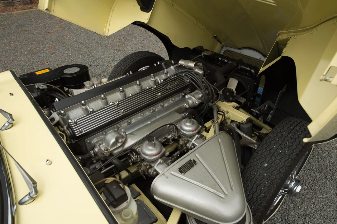1969 Jaguar E-Type Series 2 - Image 17 of 31