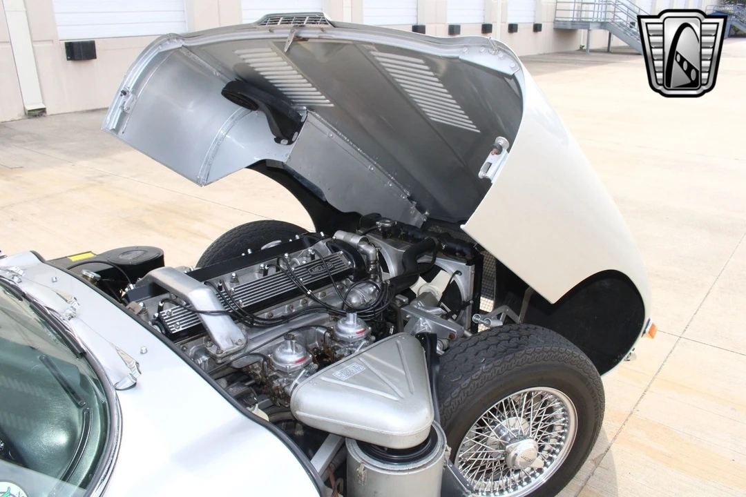 1969 Jaguar E-Type Series 2 - Image 17 of 21