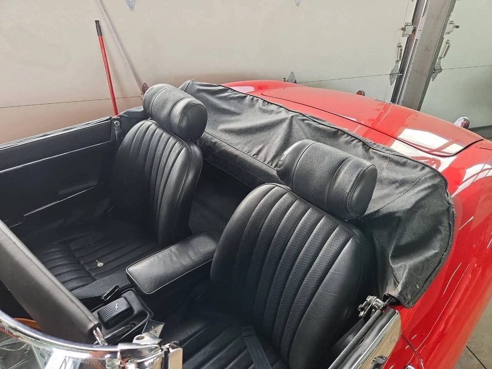 1969 Jaguar E-Type Series 2 - Image 6 of 9