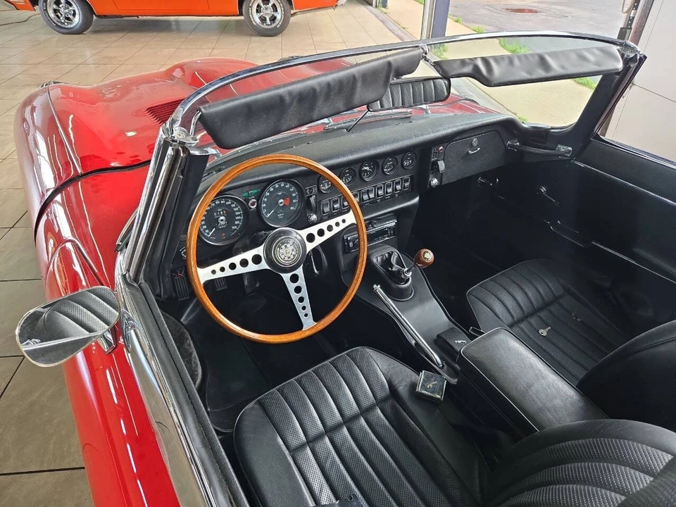 1969 Jaguar E-Type Series 2 - Image 5 of 9