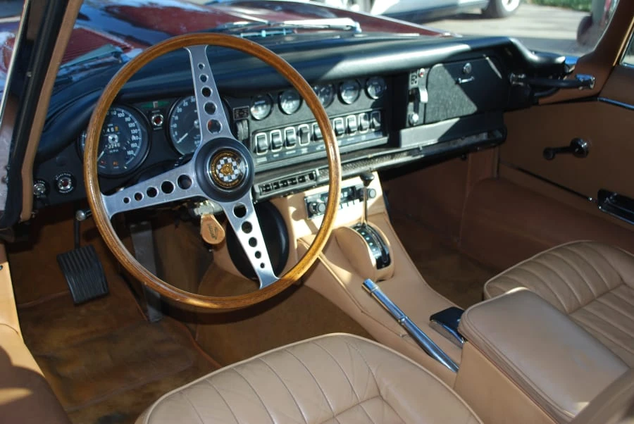 1969 Jaguar E-Type Series 2 2+2 - Image 4 of 7