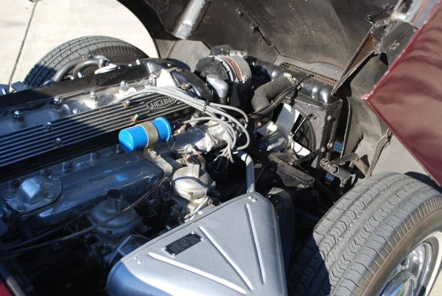 1969 Jaguar E-Type Series 2 2+2 - Image 6 of 7