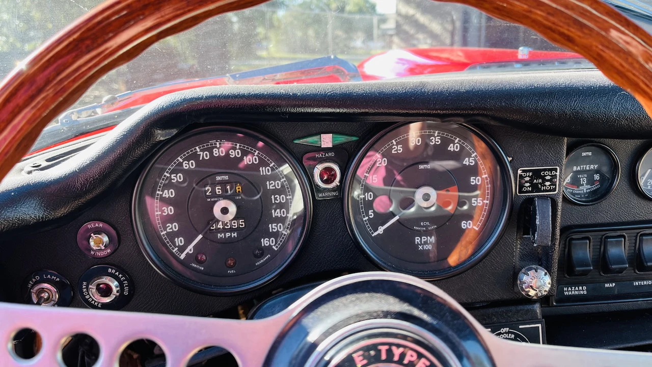 1969 Jaguar E-Type Series 2 2+2 - Image 8 of 20