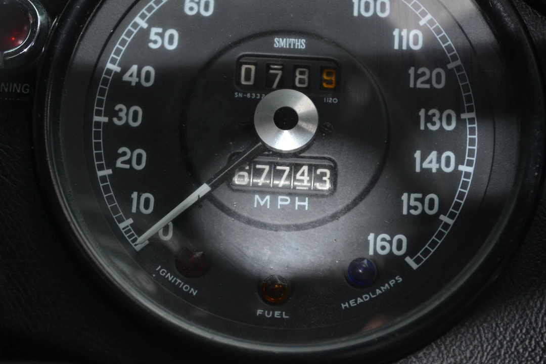1969 Jaguar E-Type Series 2 - Image 7 of 10