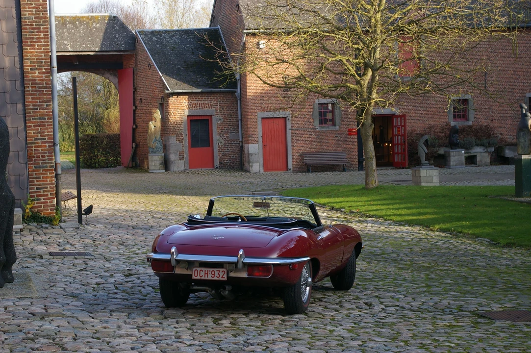 1969 Jaguar E-Type Series 2 - Image 5 of 6