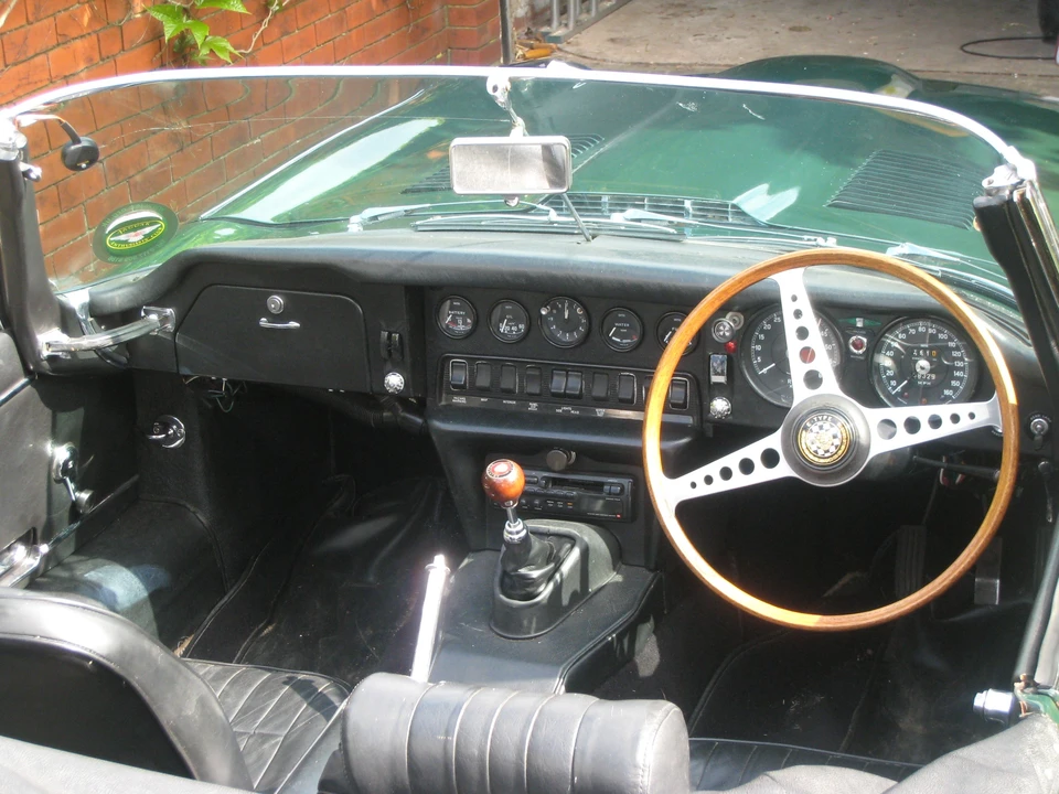 1969 Jaguar E-Type Series 2 - Image 6 of 8
