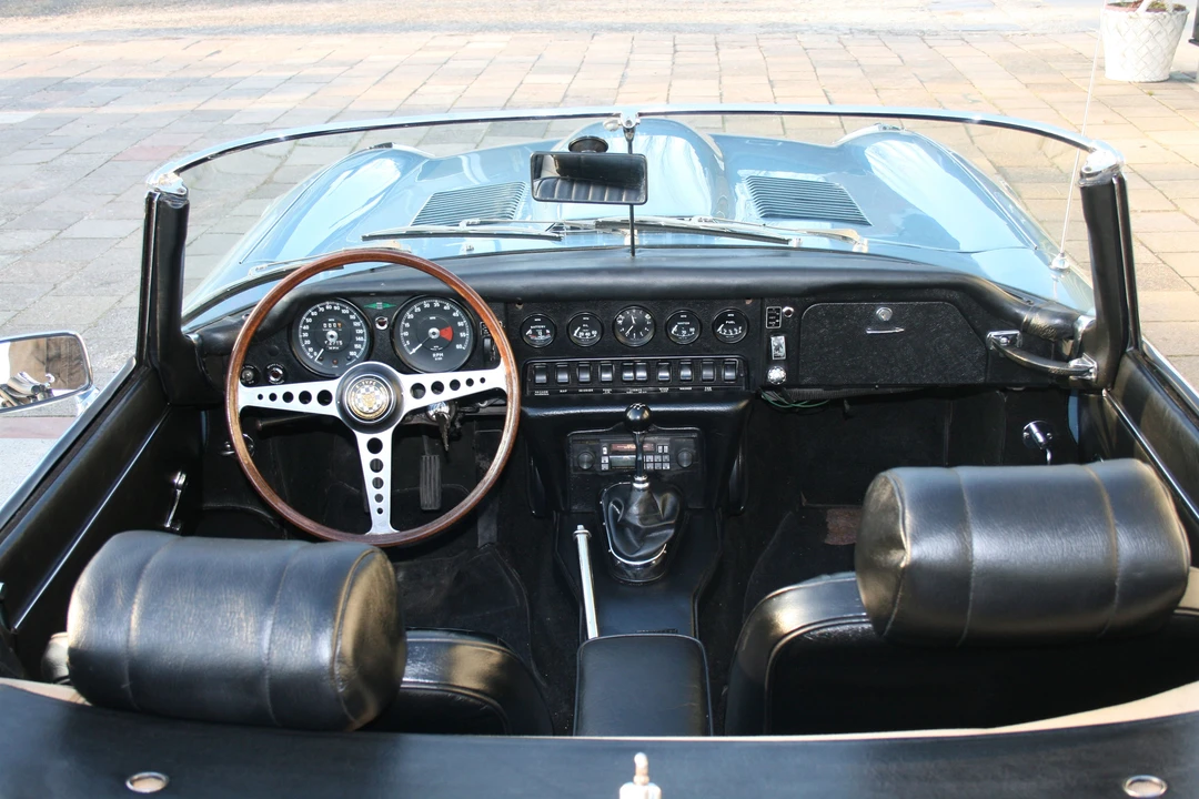 1969 Jaguar E-Type Series 2 - Image 3 of 5