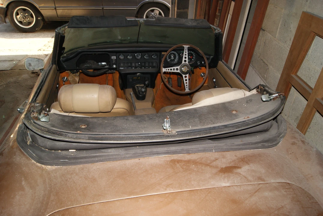1969 Jaguar E-Type Series 2 - Image 2 of 3