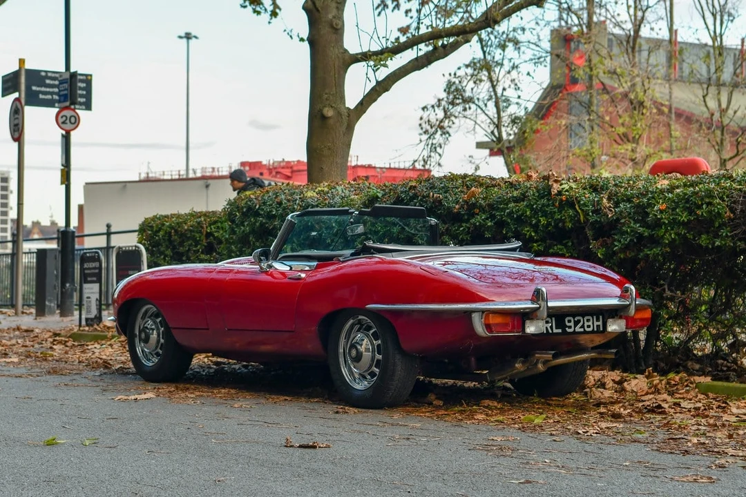 1969 Jaguar E-Type Series 2 - Image 18 of 30