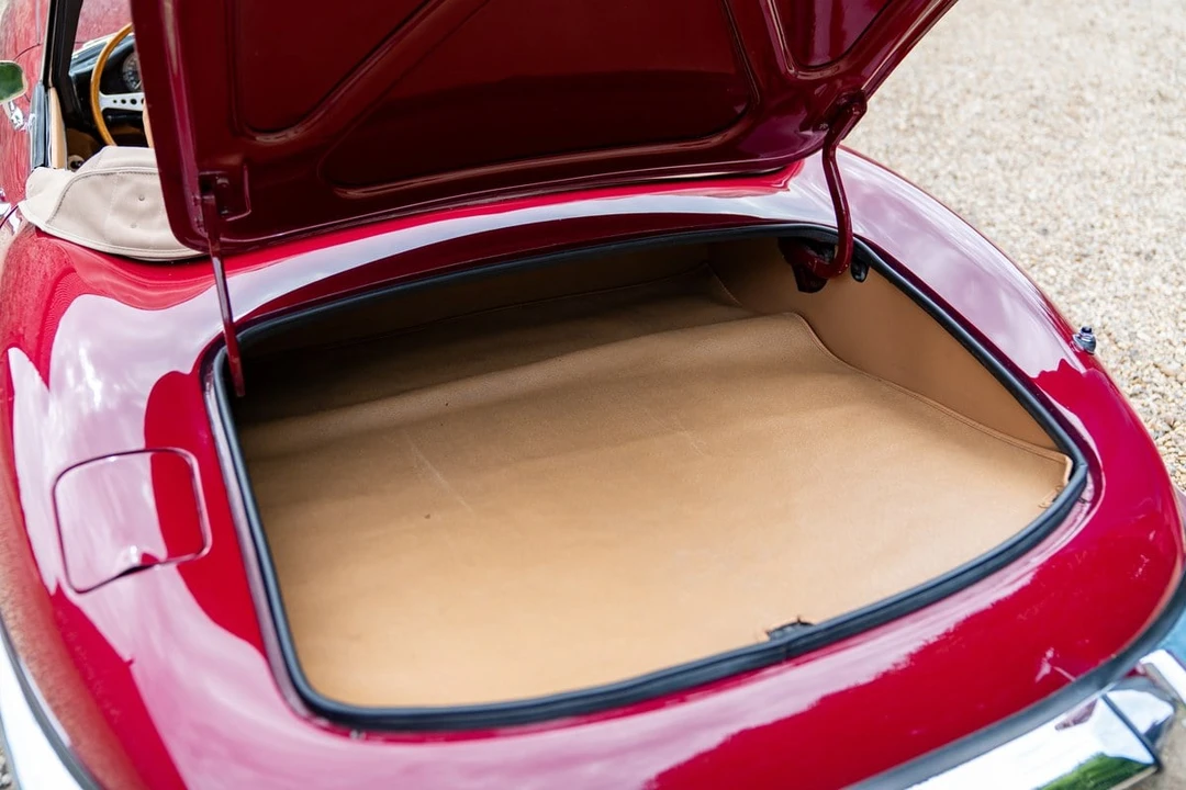 1969 Jaguar E-Type Series 2 - Image 26 of 30