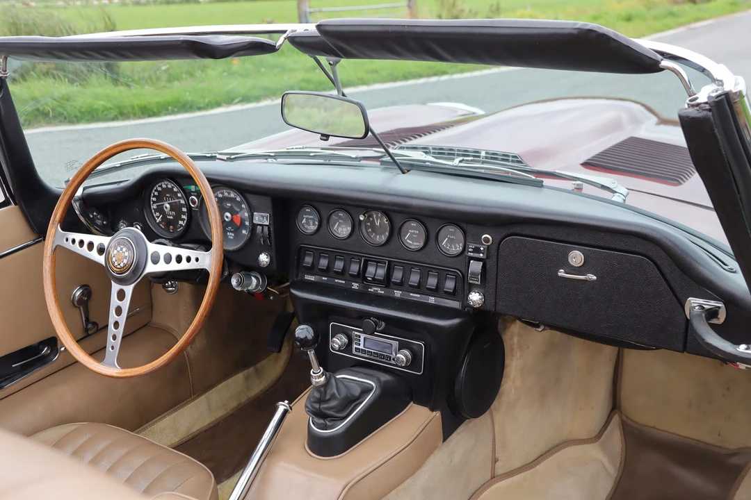 1969 Jaguar E-Type Series 2 - Image 18 of 30