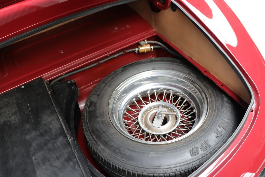 1969 Jaguar E-Type Series 2 - Image 28 of 30