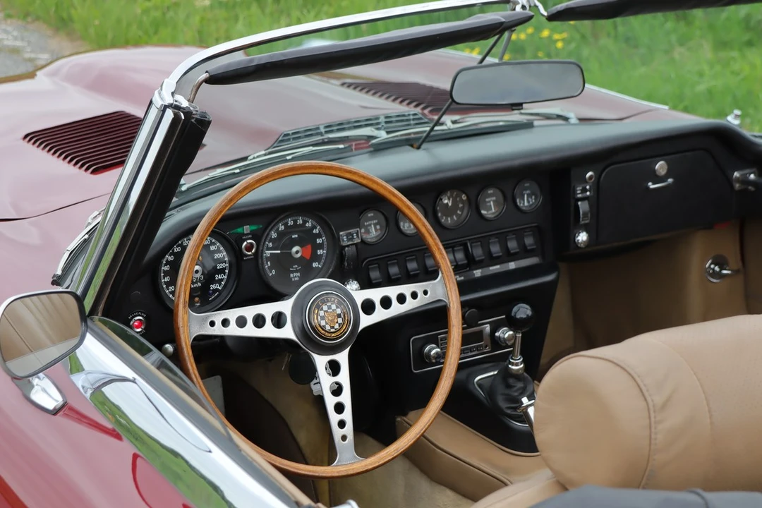 1969 Jaguar E-Type Series 2 - Image 17 of 30