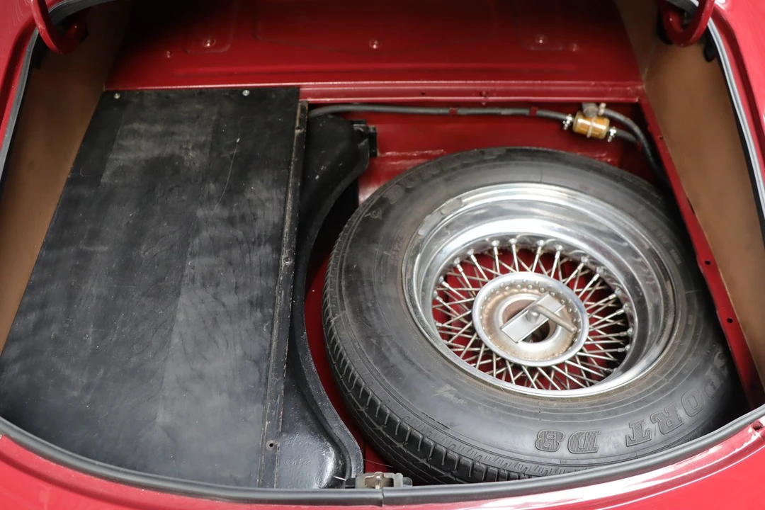 1969 Jaguar E-Type Series 2 - Image 27 of 30