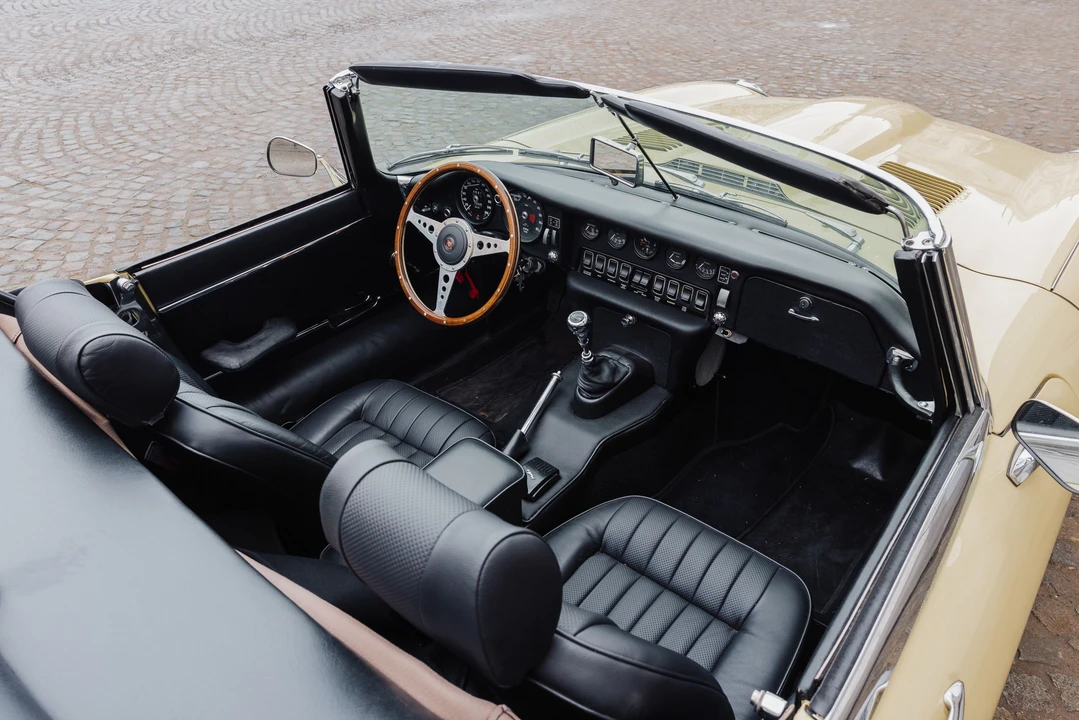 1969 Jaguar E-Type Series 2 - Image 27 of 31