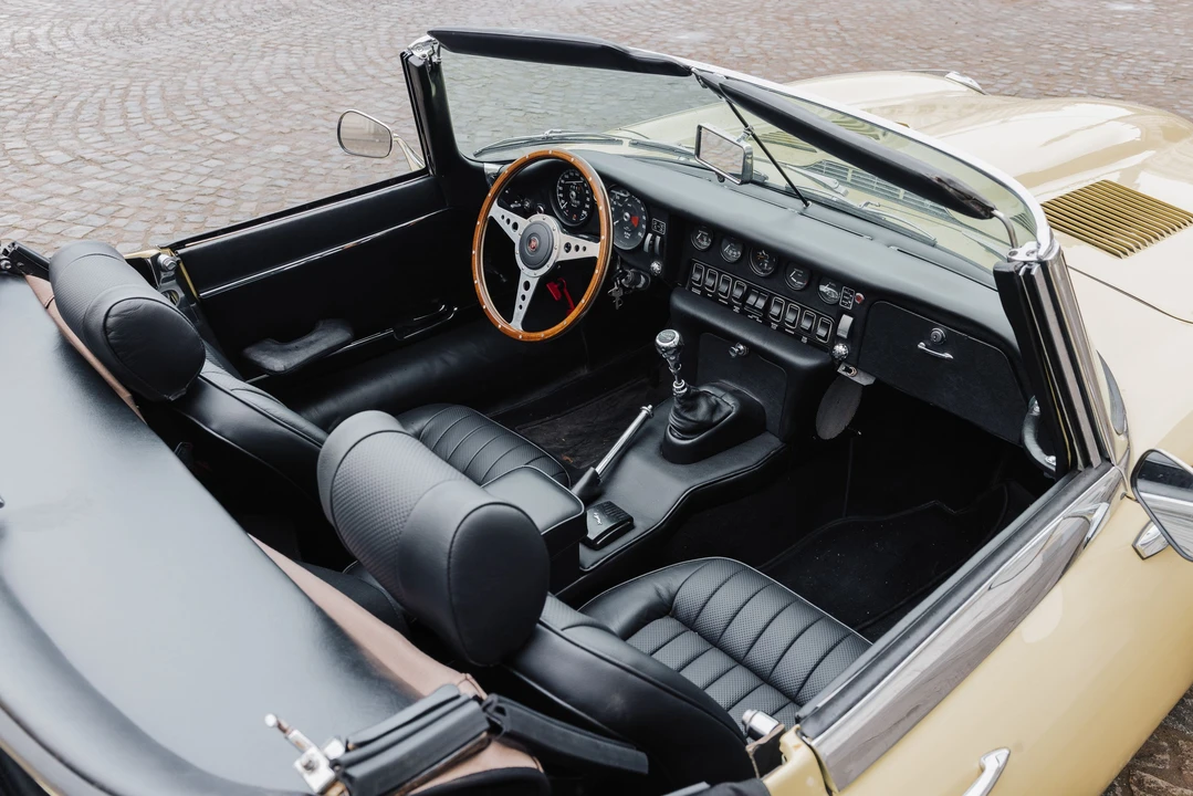 1969 Jaguar E-Type Series 2 - Image 26 of 31