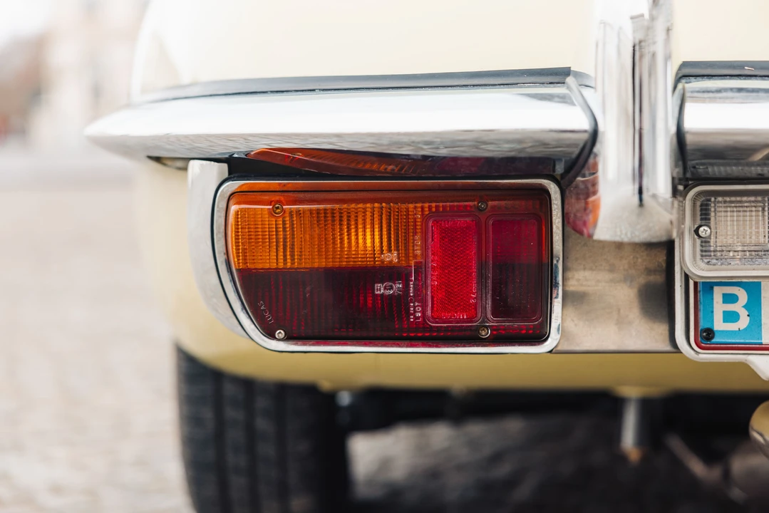 1969 Jaguar E-Type Series 2 - Image 2 of 31