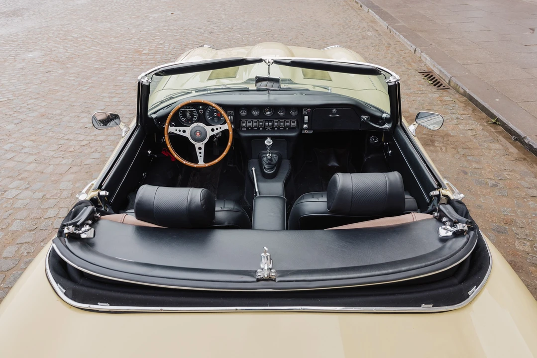 1969 Jaguar E-Type Series 2 - Image 29 of 31