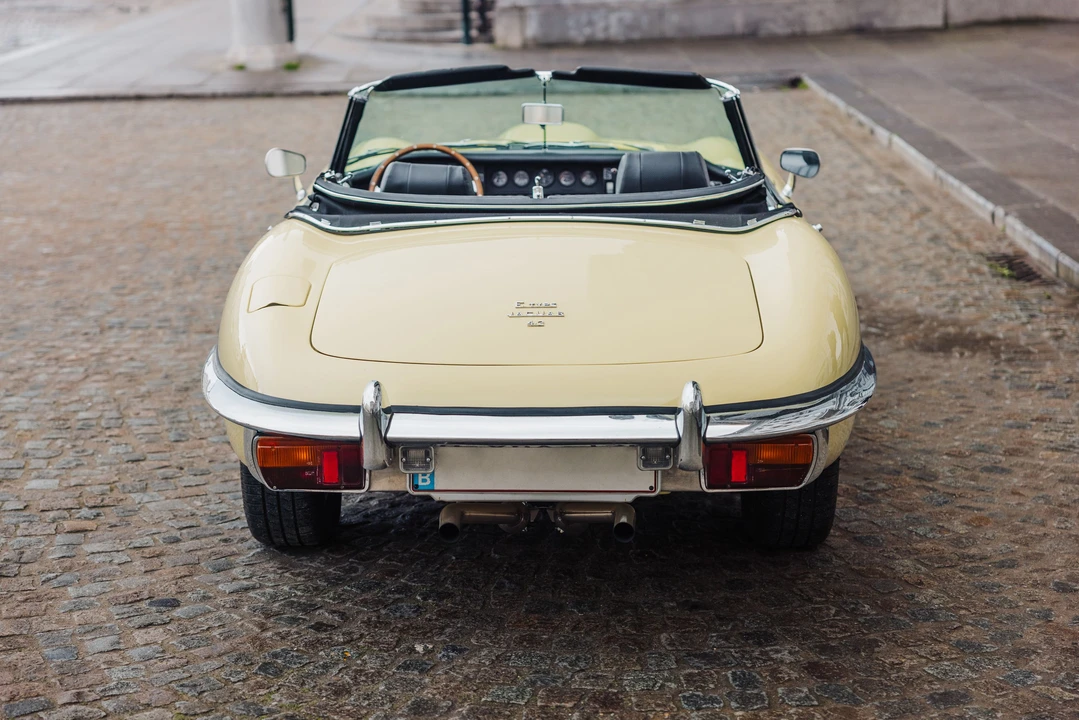 1969 Jaguar E-Type Series 2 - Image 19 of 31