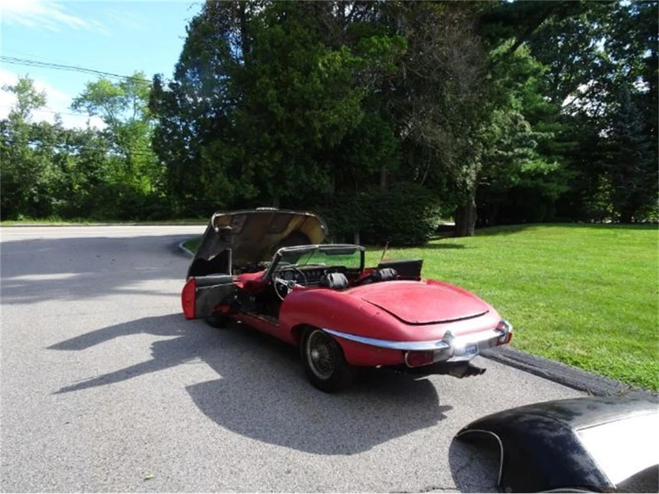 1969 Jaguar E-Type Series 2 - Image 2 of 29