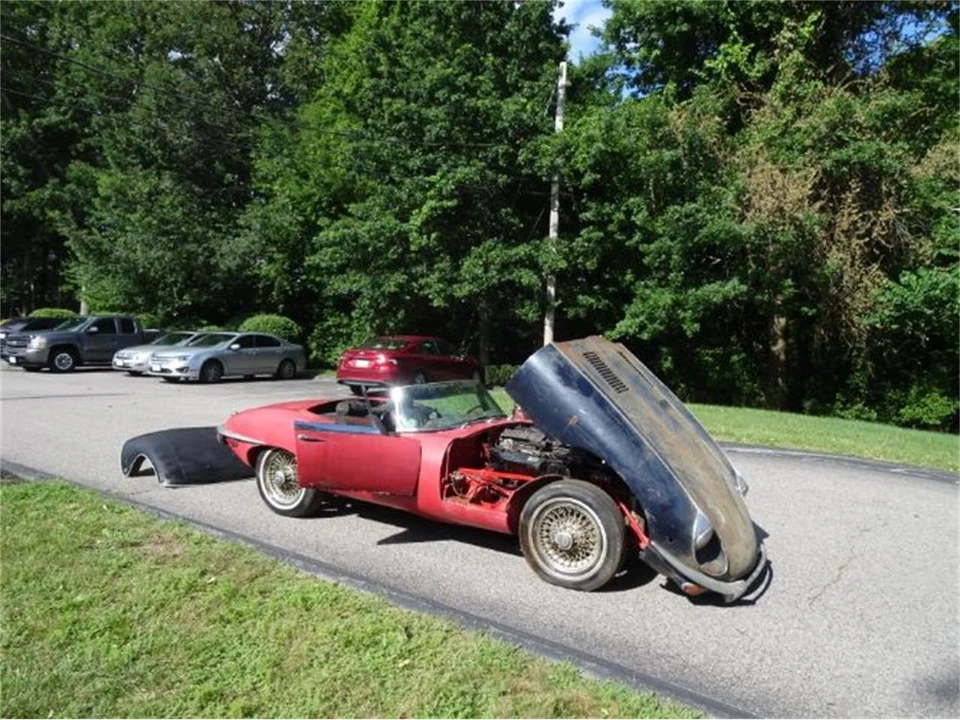 1969 Jaguar E-Type Series 2 - Image 6 of 29