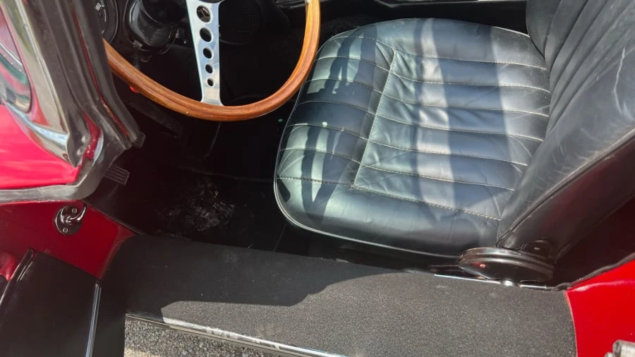 1969 Jaguar E-Type Series 2 - Image 6 of 12