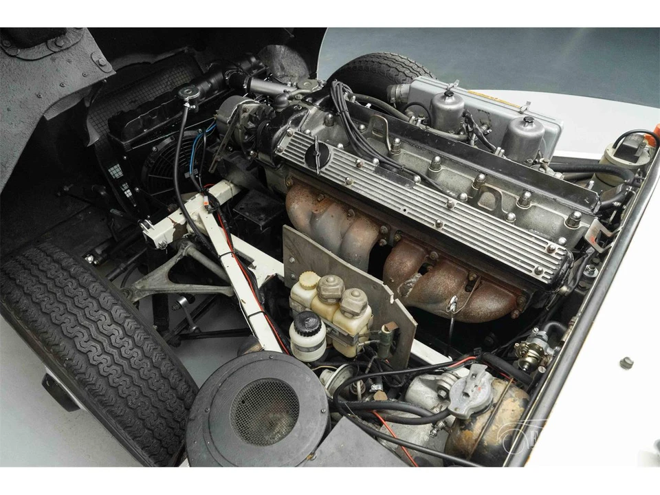 1969 Jaguar E-Type Series 2 - Image 18 of 18