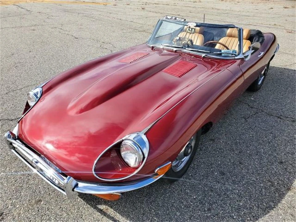 1969 Jaguar E-Type Series 2 - Image 4 of 10