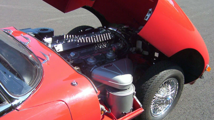 1969 Jaguar E-Type Series 2 - Image 9 of 12