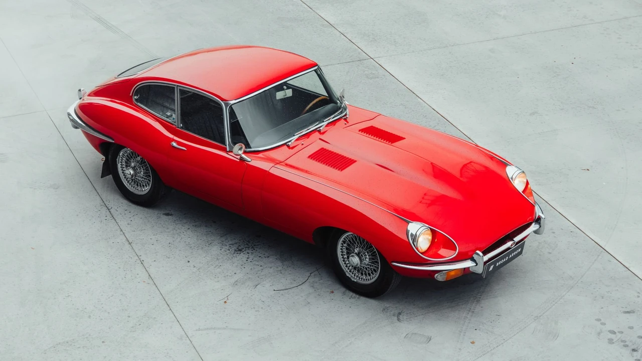1969 Jaguar E-Type Series 2 - Image 11 of 31