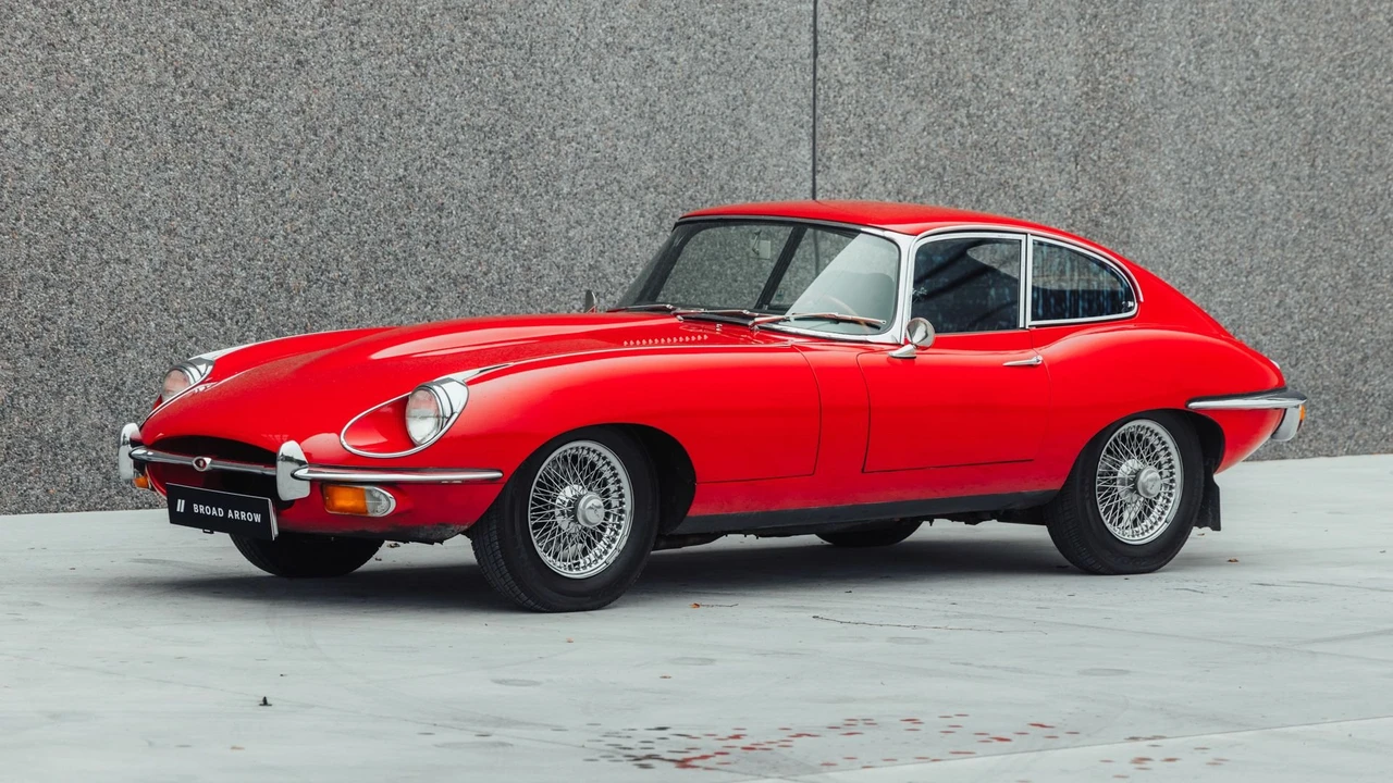 1969 Jaguar E-Type Series 2 - Image 10 of 31