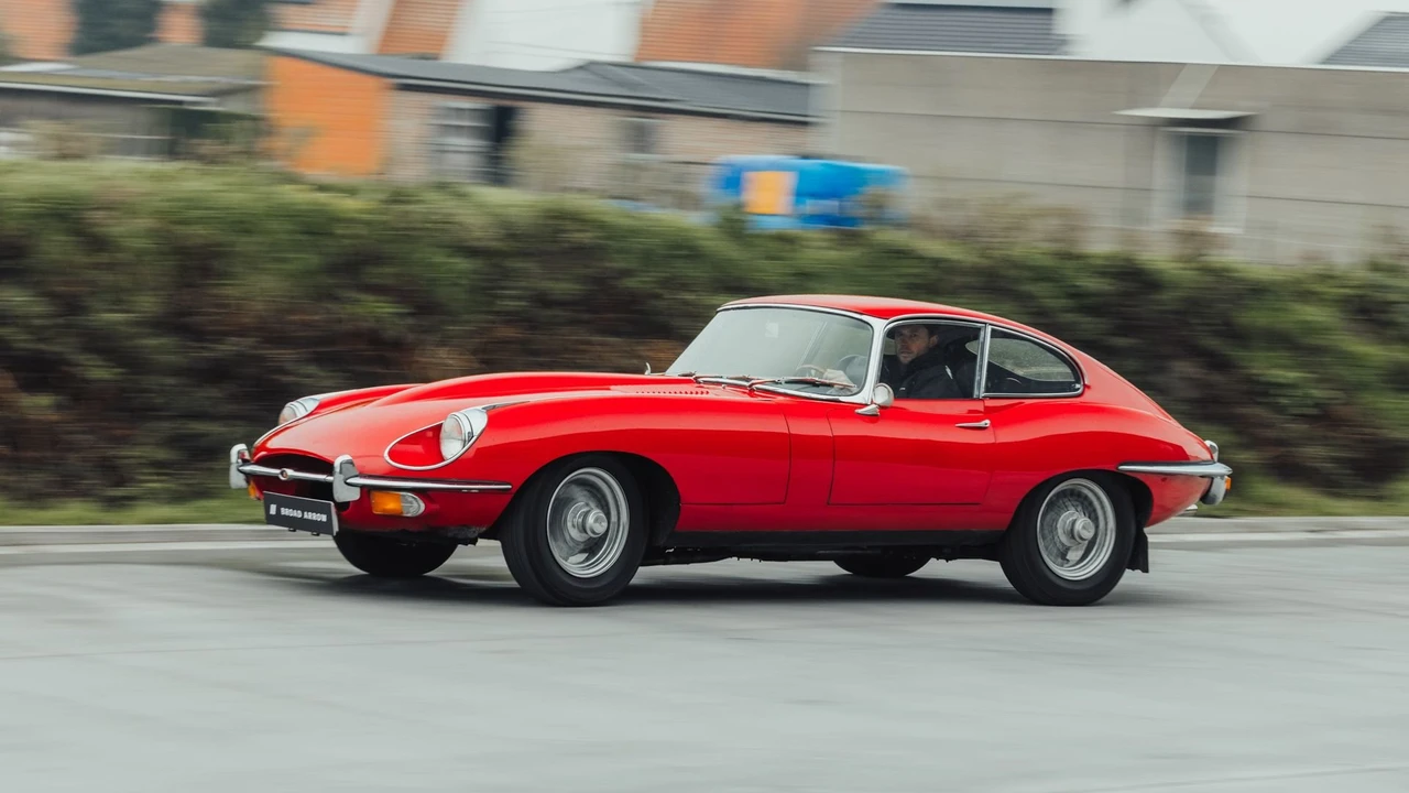 1969 Jaguar E-Type Series 2 - Image 12 of 31