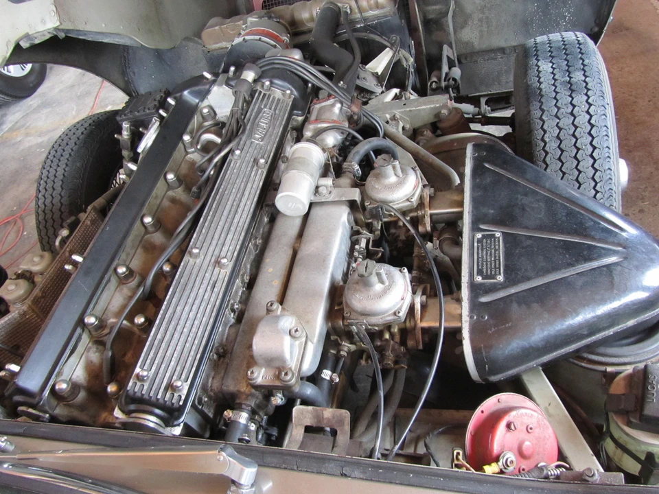 1969 Jaguar E-Type Series 2 2+2 - Image 3 of 7
