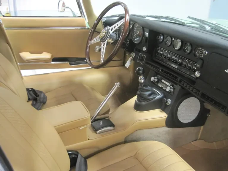 1969 Jaguar E-Type Series 2 - Image 8 of 9