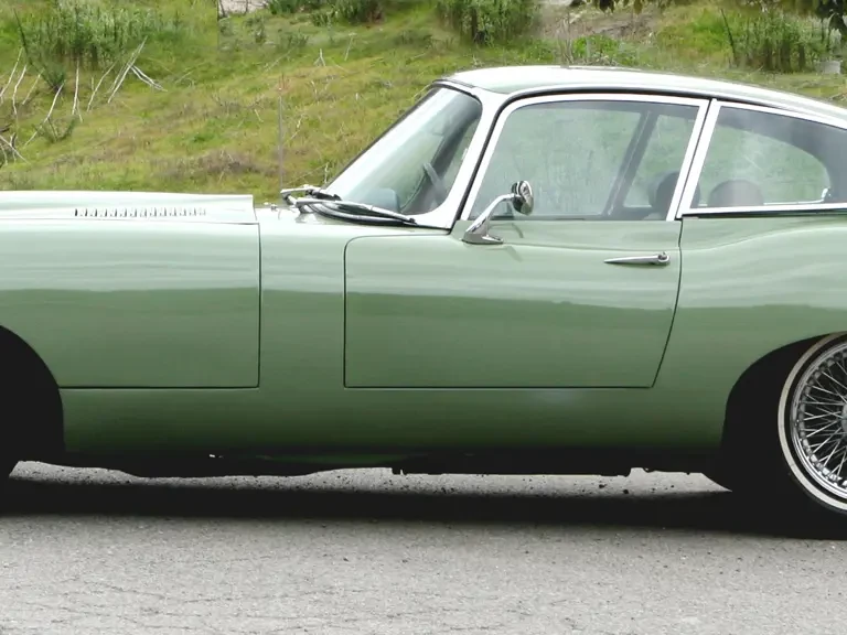 1969 Jaguar E-Type Series 2 - Image 6 of 9