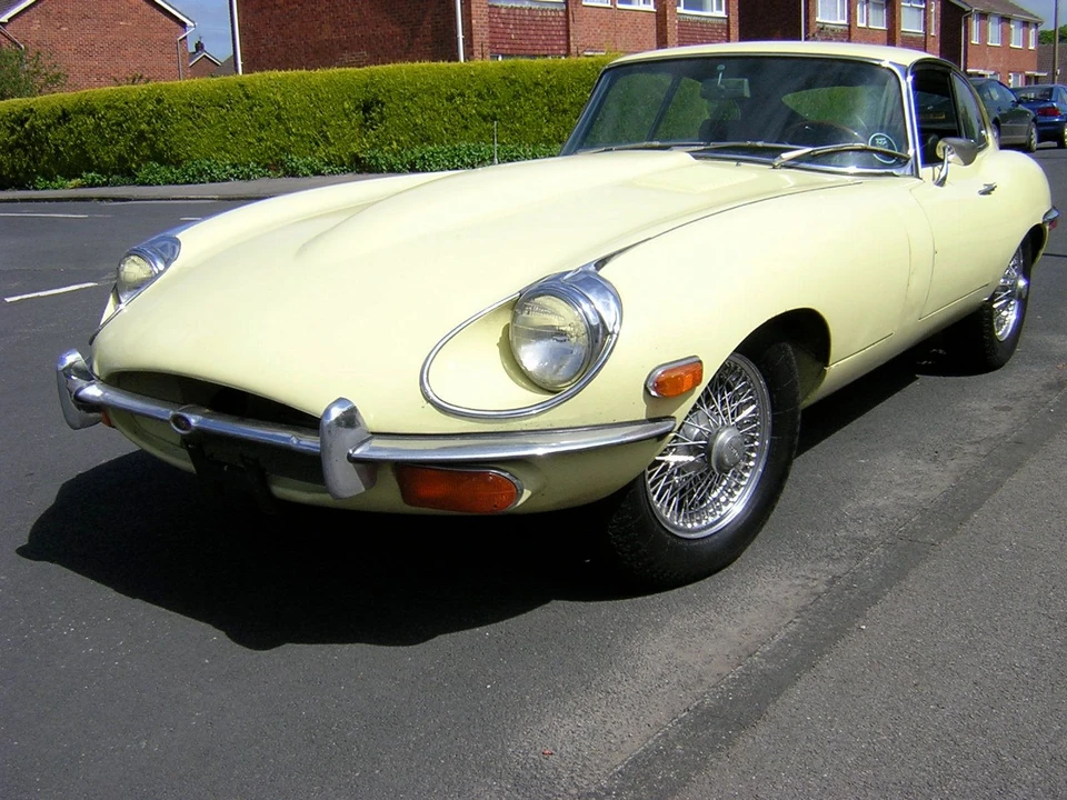 1969 Jaguar E-Type Series 2 - Image 2 of 2