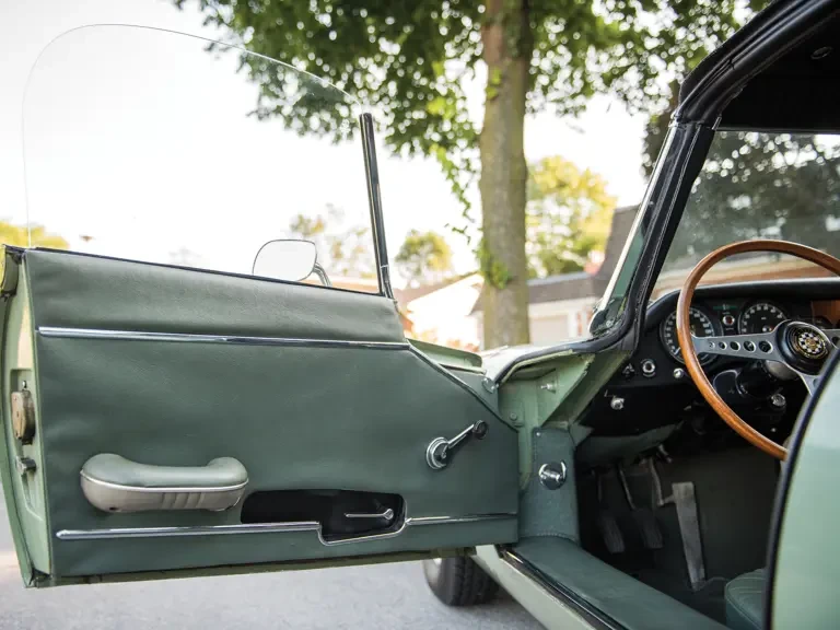1969 Jaguar E-Type Series 2 - Image 28 of 31