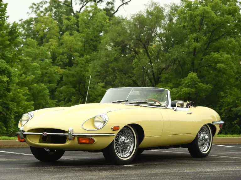 1969 Jaguar E-Type Series 2 - Image 2 of 2