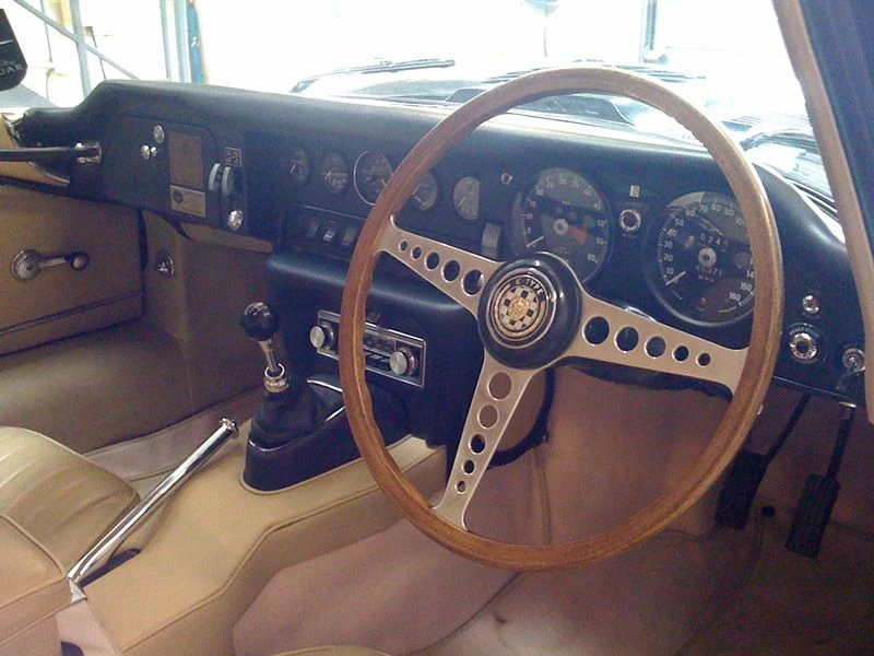 1969 Jaguar E-Type Series 2 - Image 2 of 8