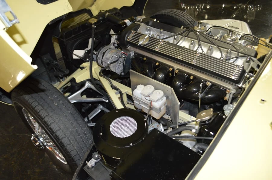1969 Jaguar E-Type Series 2 - Image 8 of 12