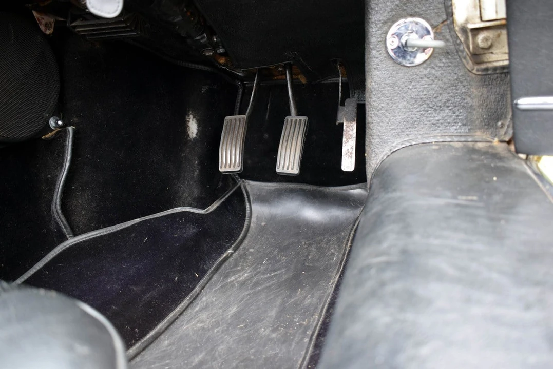 1969 Jaguar E-Type Series 2 - Image 28 of 30