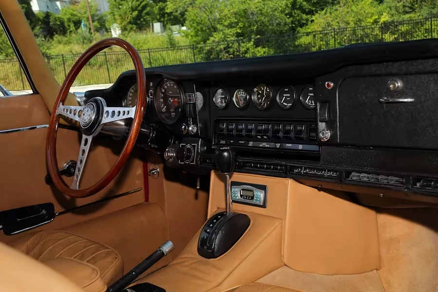1969 Jaguar E-Type Series 2 2+2 - Image 24 of 31